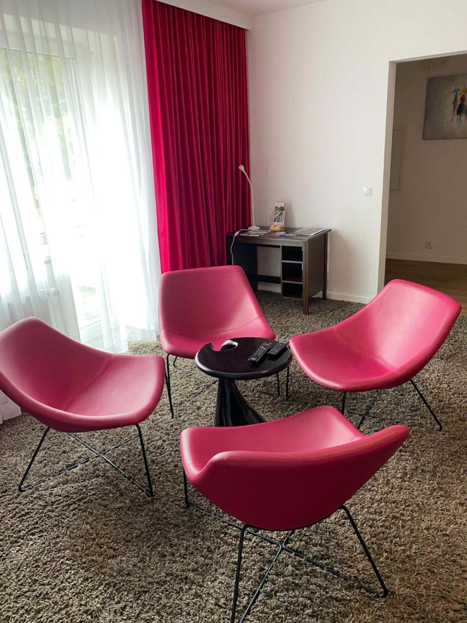 Canpol-Jull'S Art Hotel Члухув Экстерьер фото