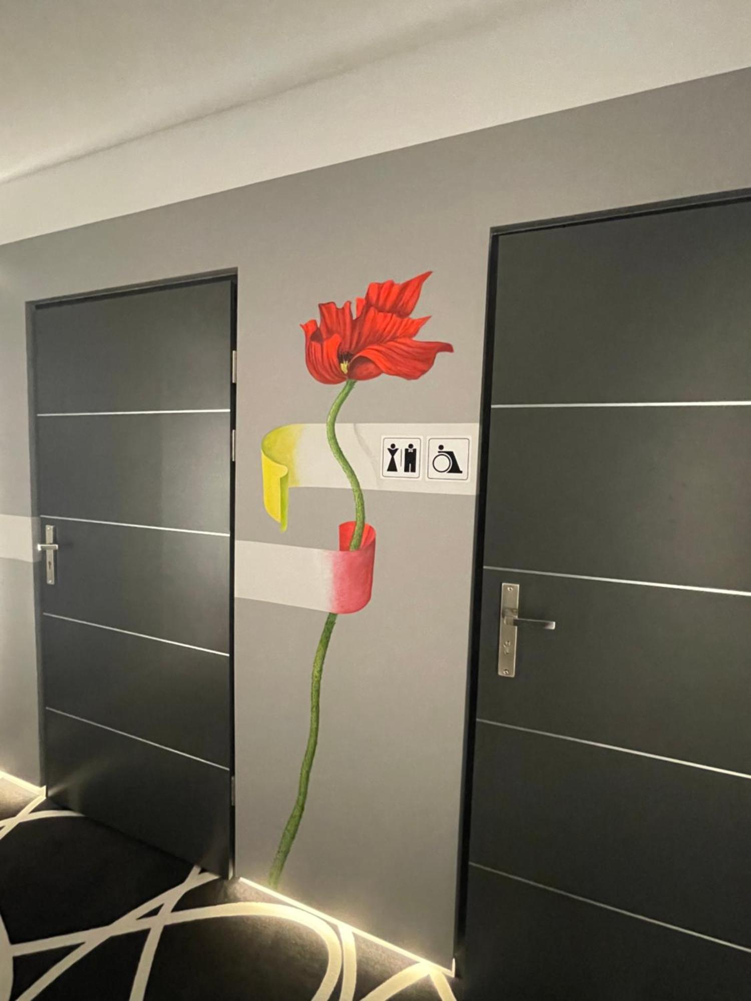 Canpol-Jull'S Art Hotel Члухув Экстерьер фото