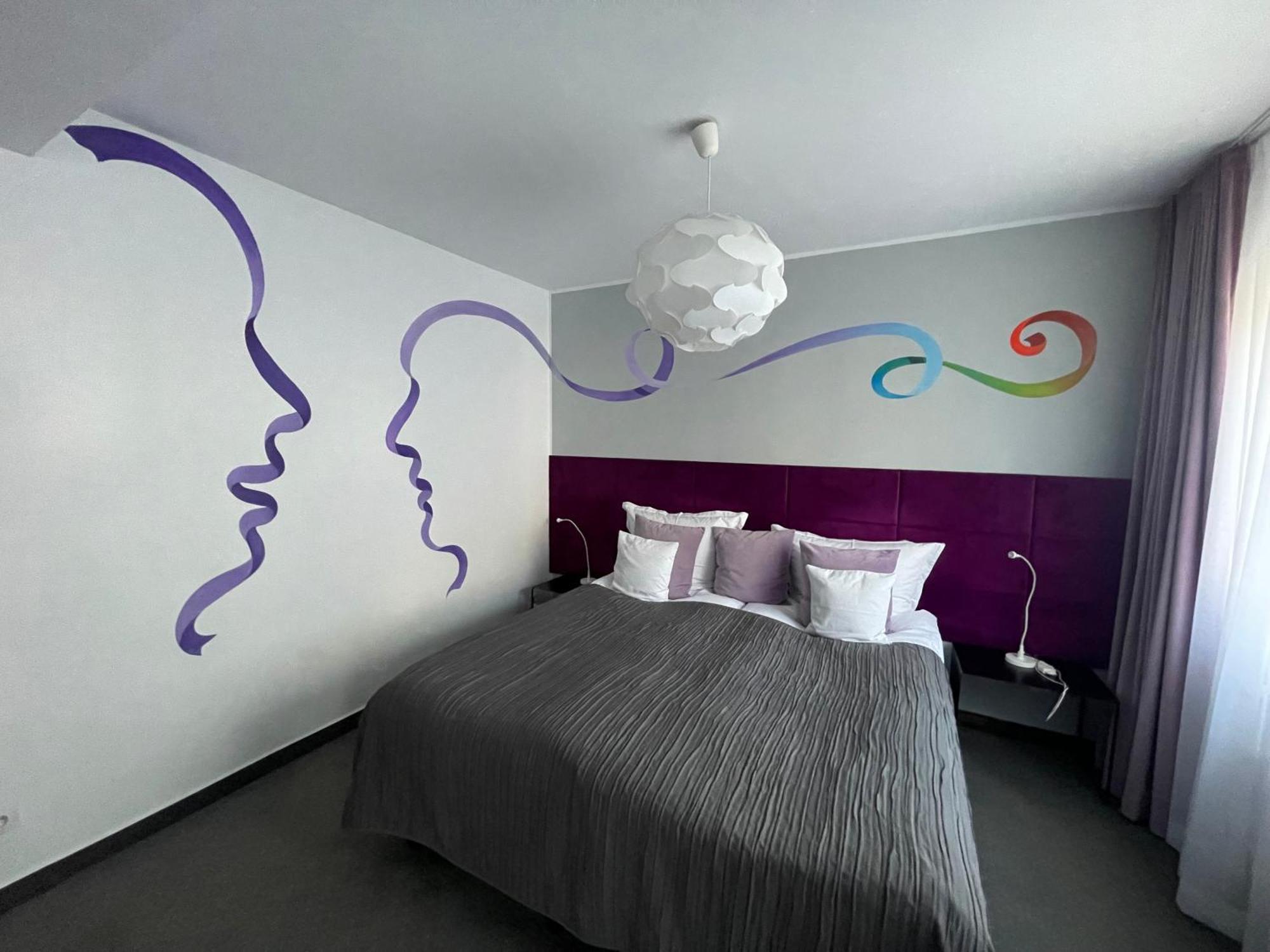Canpol-Jull'S Art Hotel Члухув Экстерьер фото