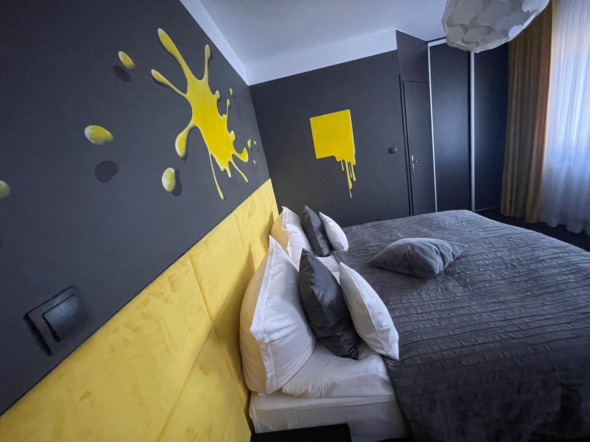 Canpol-Jull'S Art Hotel Члухув Экстерьер фото